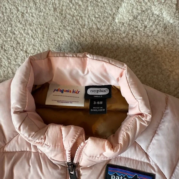 Patagonia Baby Down Sweater Jacket 3-6 M LIKE NEW - Picture 2 of 3